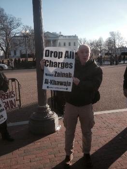 ����� ����