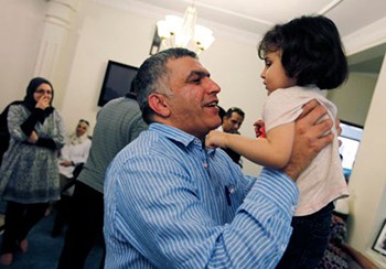 ���� ���