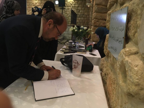 ������ ���