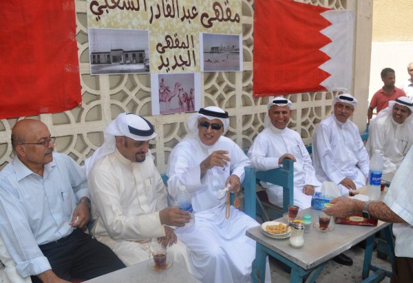 ����� ����4