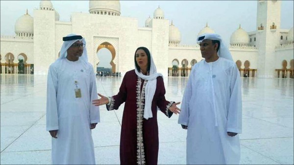 وزيرة الرياضة الإسرائيلية ميري ريجيف خلال زيارتها لجامع الشيخ زايد في أبوظبي - 29 أكتوبر 2018